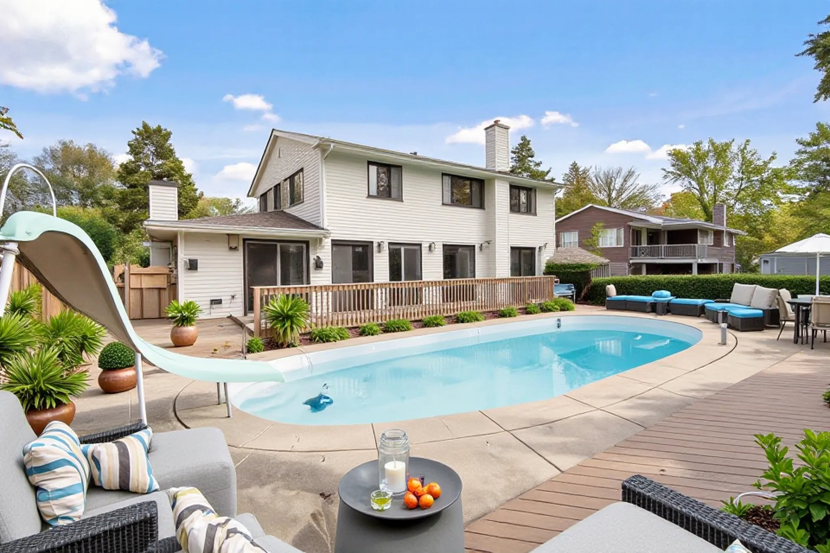 Palatine, Illinois, 60067, United States, 4 Bedrooms Bedrooms, ,3 BathroomsBathrooms,Residential,For Sale,1967917