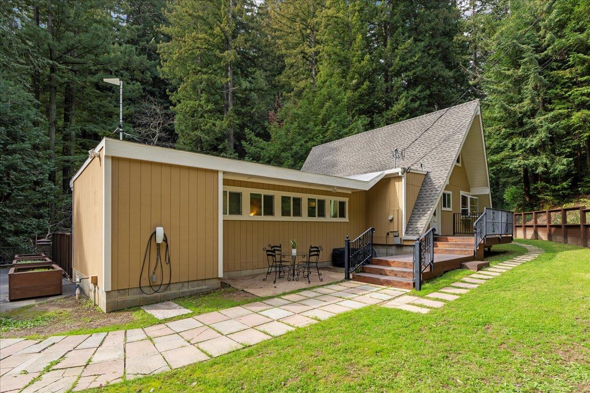 Los Gatos, California, 95033, United States, 3 Bedrooms Bedrooms, ,2 BathroomsBathrooms,Residential,For Sale,1839951