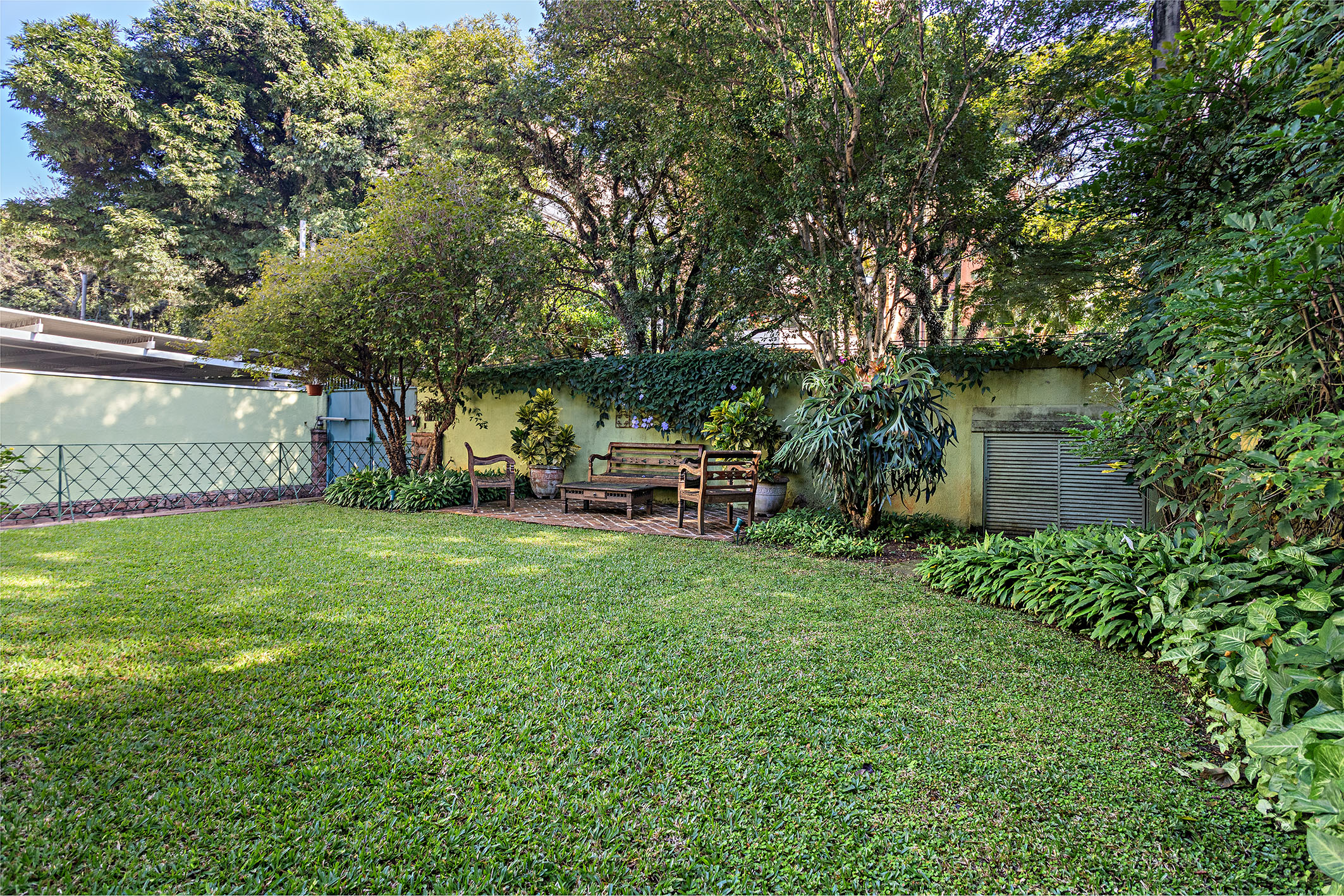  Residence surrounded by garden on a large lot in Jardim Paulista - 物件實景