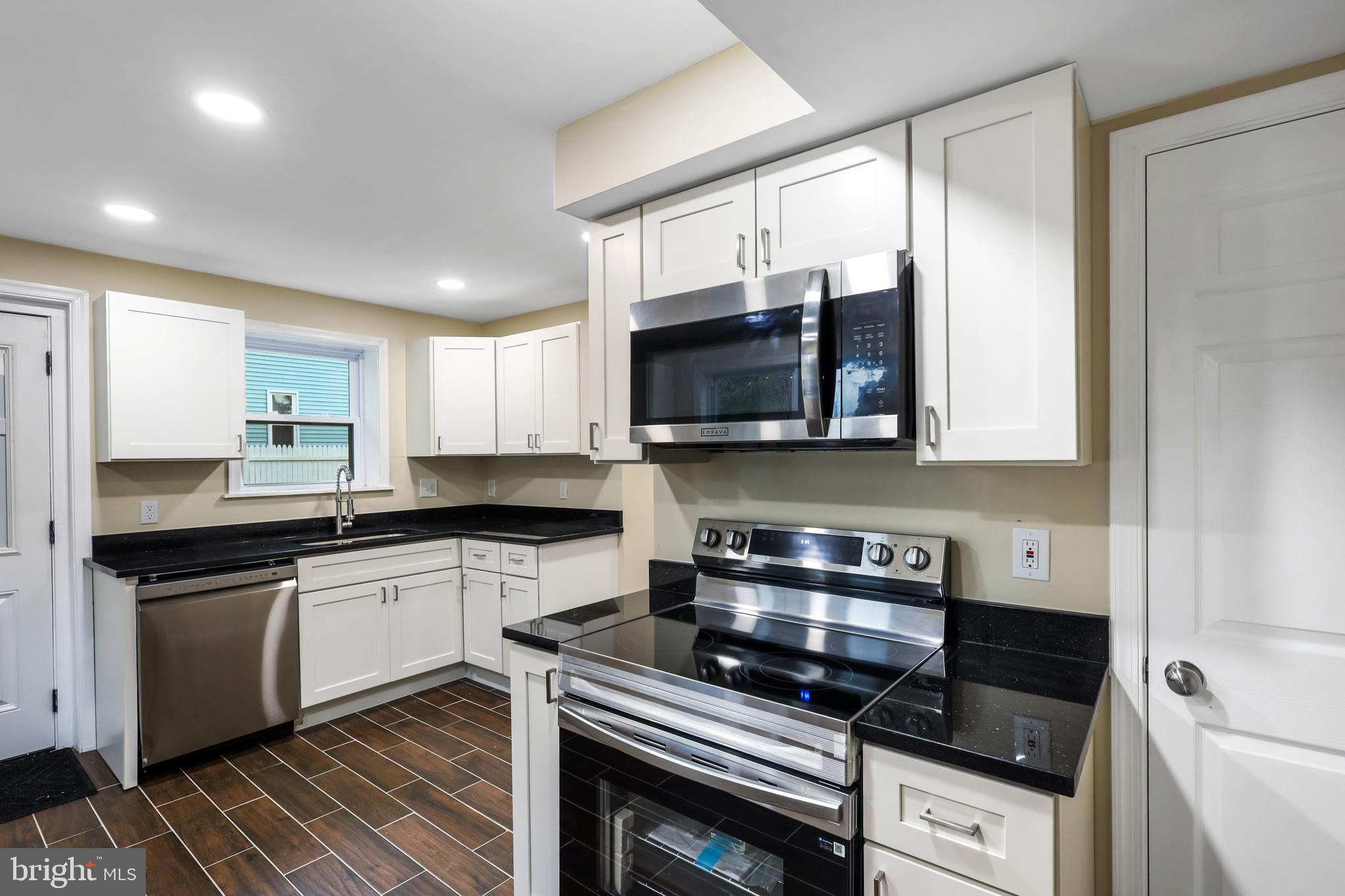 Glen Burnie, Maryland, 21061, United States, 4 Bedrooms Bedrooms, ,4 BathroomsBathrooms,Residential,For Sale,1900574