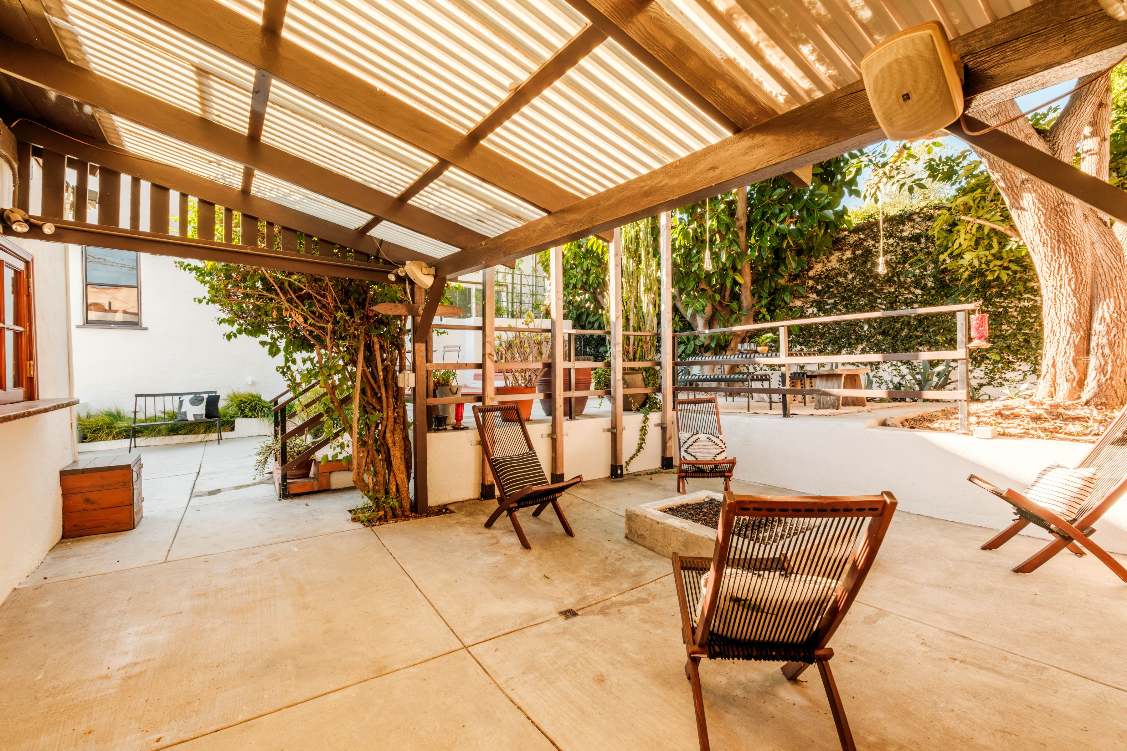  1338 S Sierra Bonita Ave - 物件實景