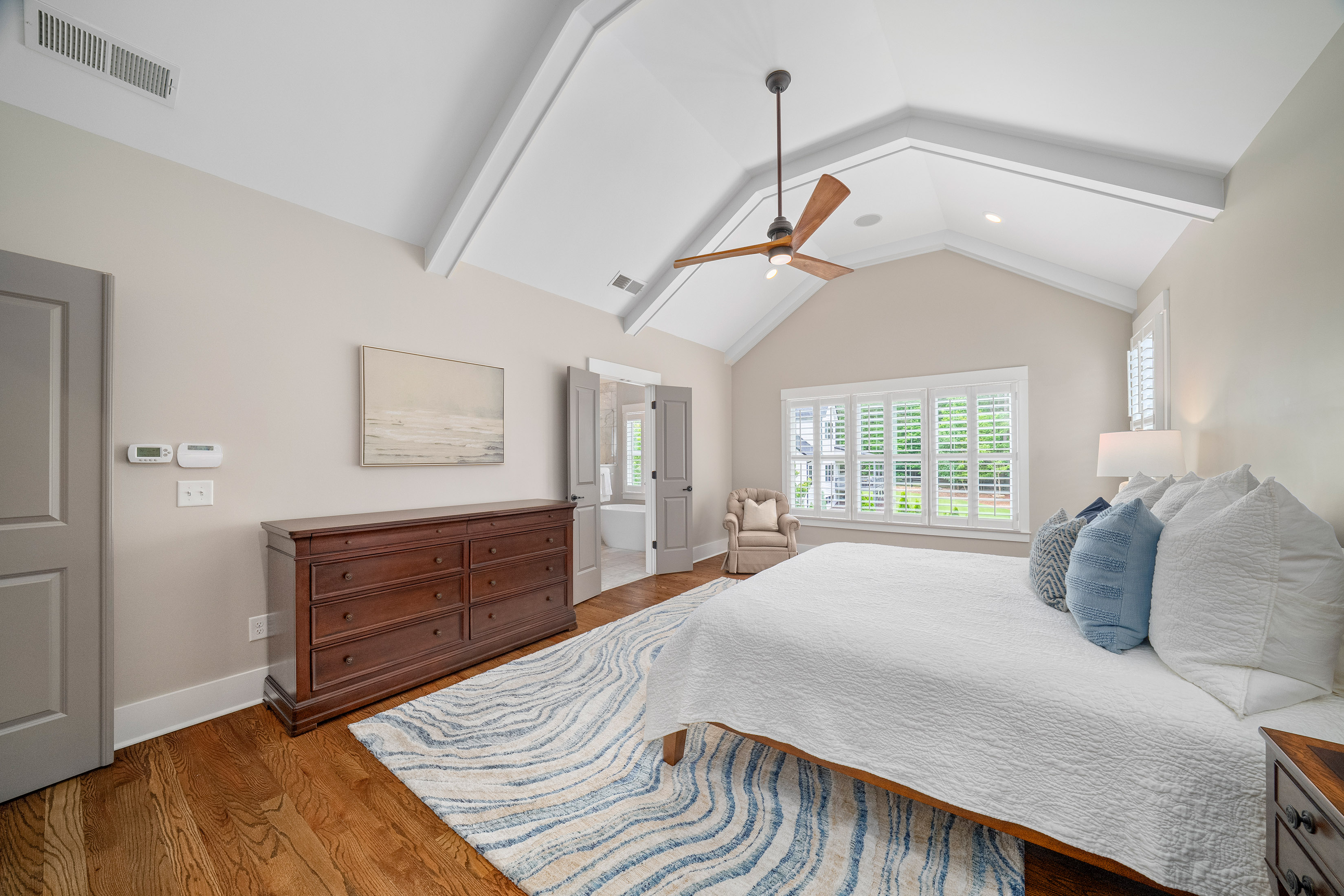  Stunning Modern Farmhouse with Luxury Finishes, Unbeatable Location, and No HOA - 物件實景