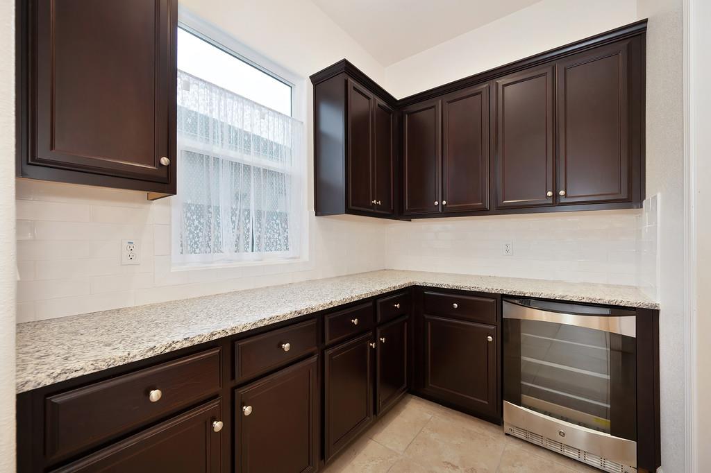 Sacramento, California, 95834, United States, 2 Bedrooms Bedrooms, ,2 BathroomsBathrooms,Residential,For Sale,1999739