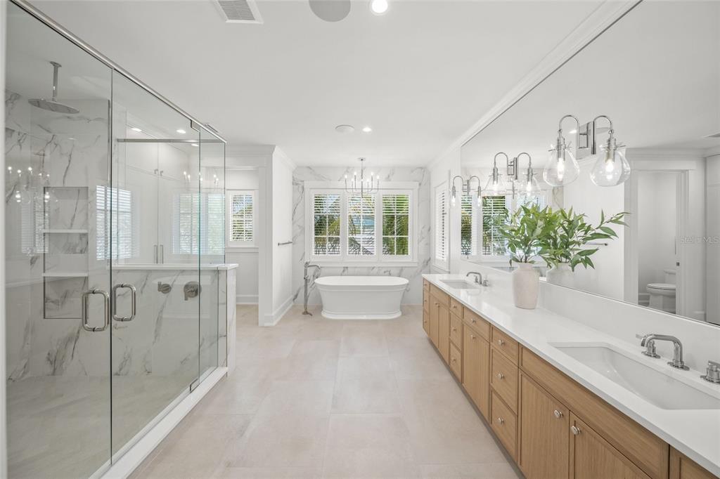 Holmes Beach, Florida, 34217, United States, 5 Bedrooms Bedrooms, ,8 BathroomsBathrooms,Residential,For Sale,1759059