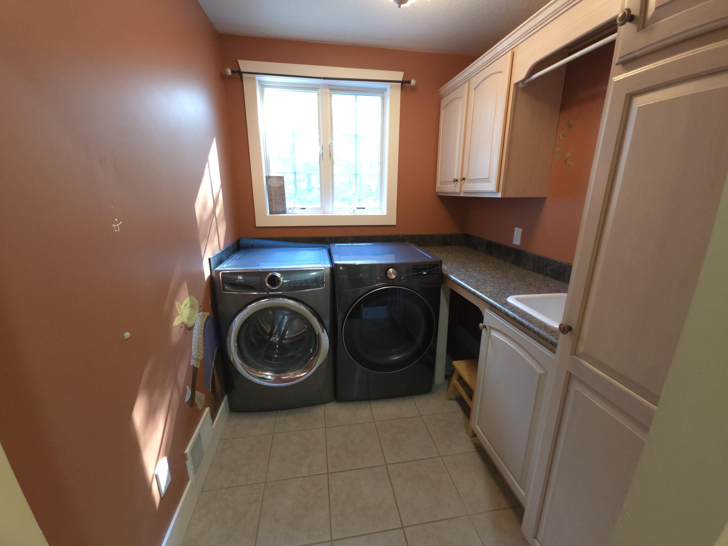 Alpena, Michigan, 49707, United States, 4 Bedrooms Bedrooms, ,4 BathroomsBathrooms,Residential,For Sale,1922975