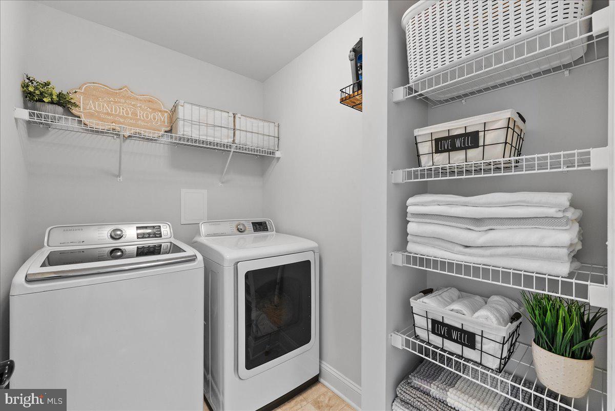 Woodbridge, Virginia, 22193, United States, 3 Bedrooms Bedrooms, ,4 BathroomsBathrooms,Residential,For Sale,1921081