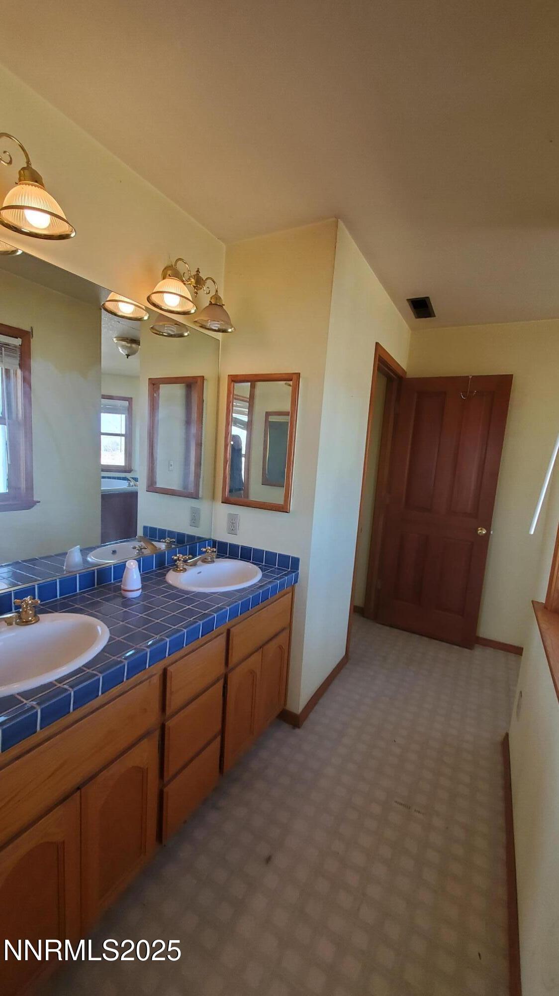Wellington, Nevada, 89444, United States, 5 Bedrooms Bedrooms, ,3 BathroomsBathrooms,Residential,For Sale,1951410