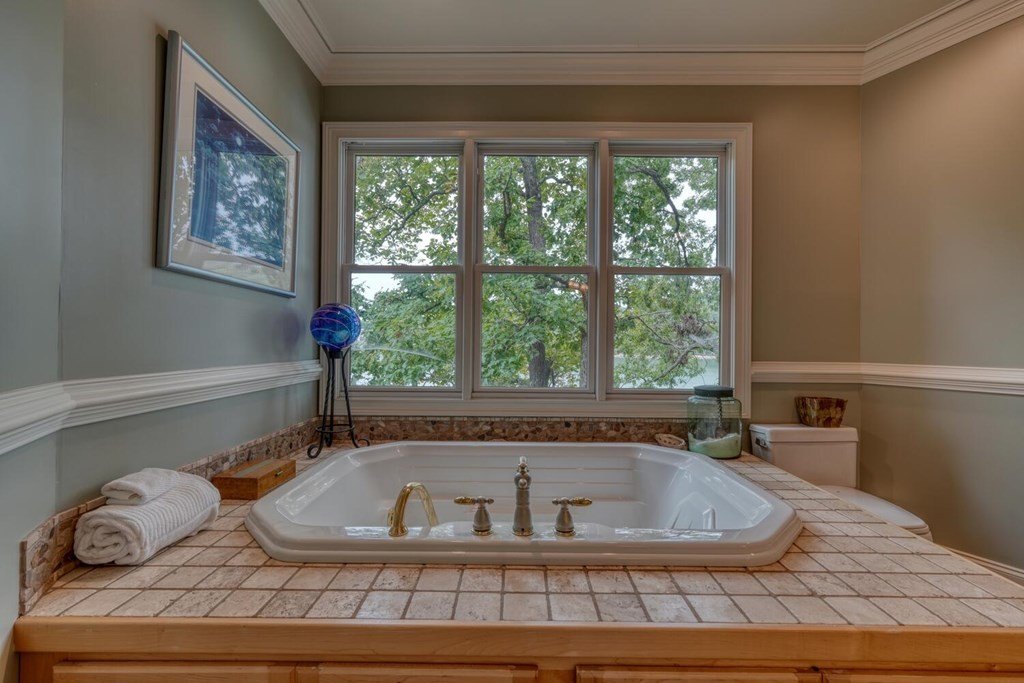 Young Harris, Georgia, 30582, United States, 3 Bedrooms Bedrooms, ,4 BathroomsBathrooms,Residential,For Sale,1975492