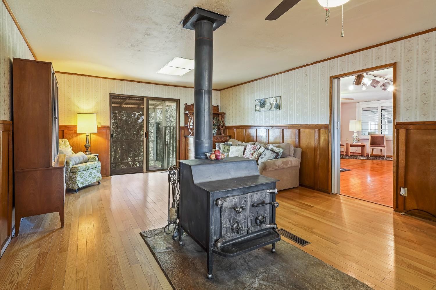 Mokelumne Hill, California, 95245, United States, 4 Bedrooms Bedrooms, ,3 BathroomsBathrooms,Residential,For Sale,1844920