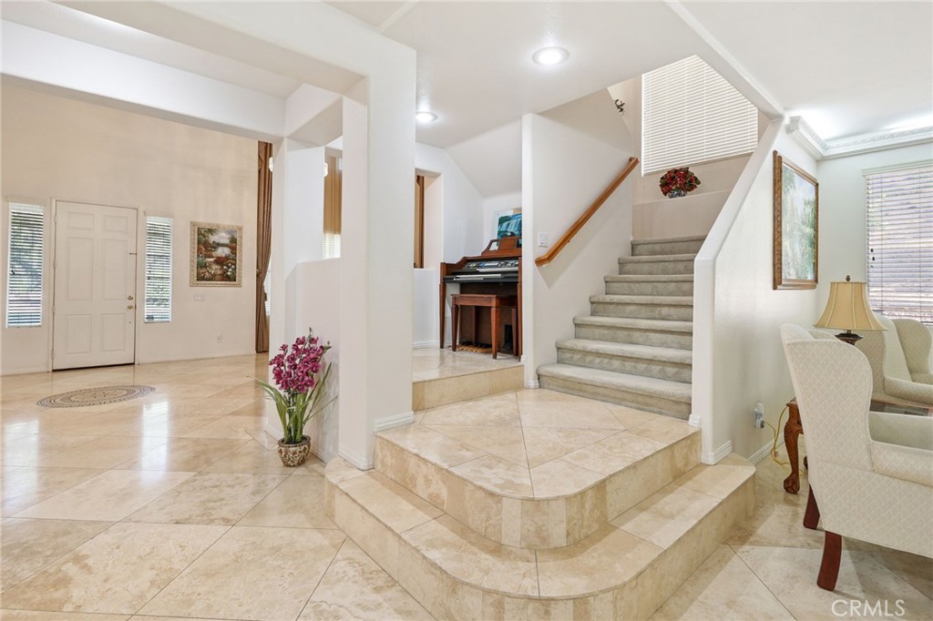 Riverside, California, 92503, United States, 5 Bedrooms Bedrooms, ,4 BathroomsBathrooms,Residential,For Sale,1849957