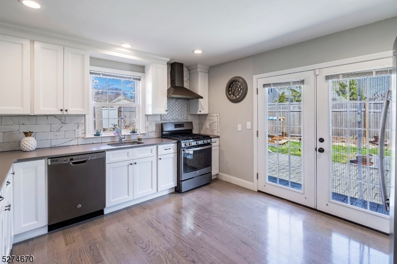 Rahway City, New Jersey, 07065, United States, 4 Bedrooms Bedrooms, ,2 BathroomsBathrooms,Residential,For Sale,1892652