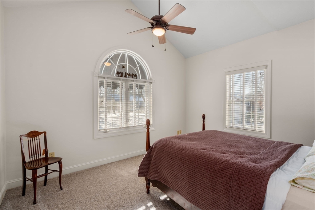 Uxbridge, Massachusetts, 01569, United States, 2 Bedrooms Bedrooms, ,2 BathroomsBathrooms,Residential,For Sale,2006333