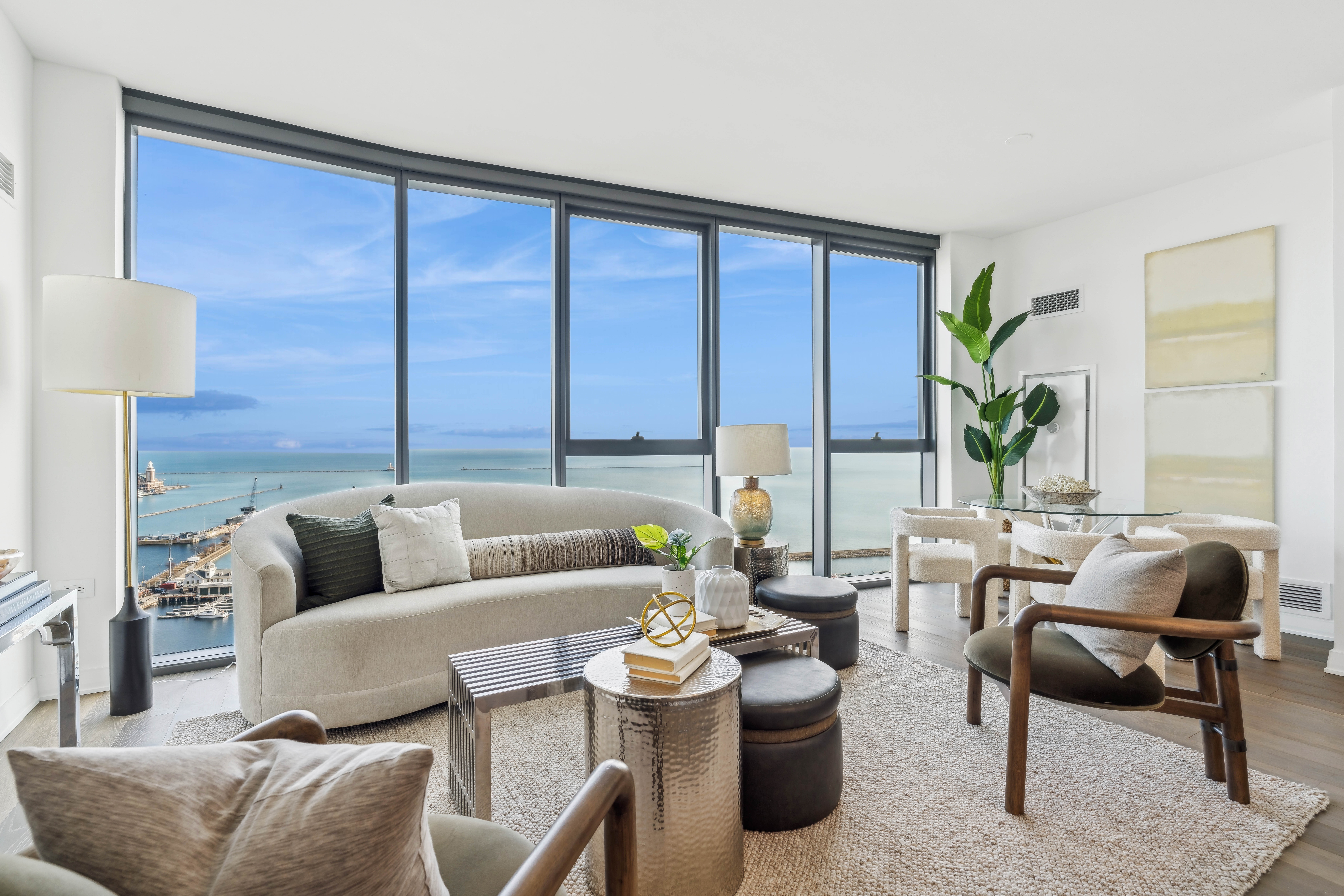  Experience Luxury Resort-style Lakefront Living at Cirrus - 物件實景