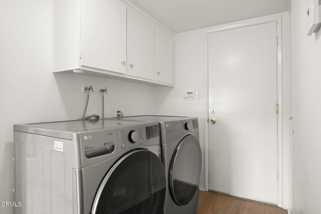 Ventura, California, 93001, United States, 4 Bedrooms Bedrooms, ,3 BathroomsBathrooms,Residential,For Sale,1974462