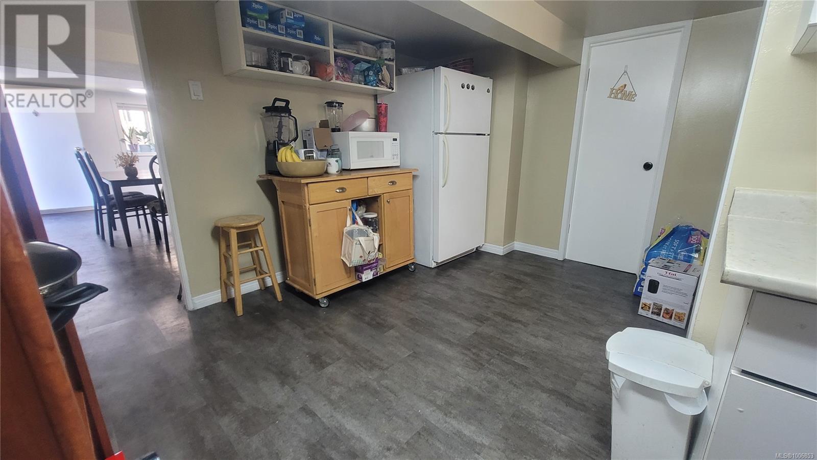 SAANICH, British Columbia, V9A 1B8, CA, 5 Bedrooms Bedrooms, ,2 BathroomsBathrooms,Residential,For Sale,1951080