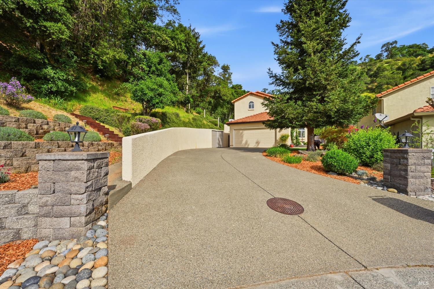 Cloverdale, California, 95425, United States, 4 Bedrooms Bedrooms, ,3 BathroomsBathrooms,Residential,For Sale,2032669