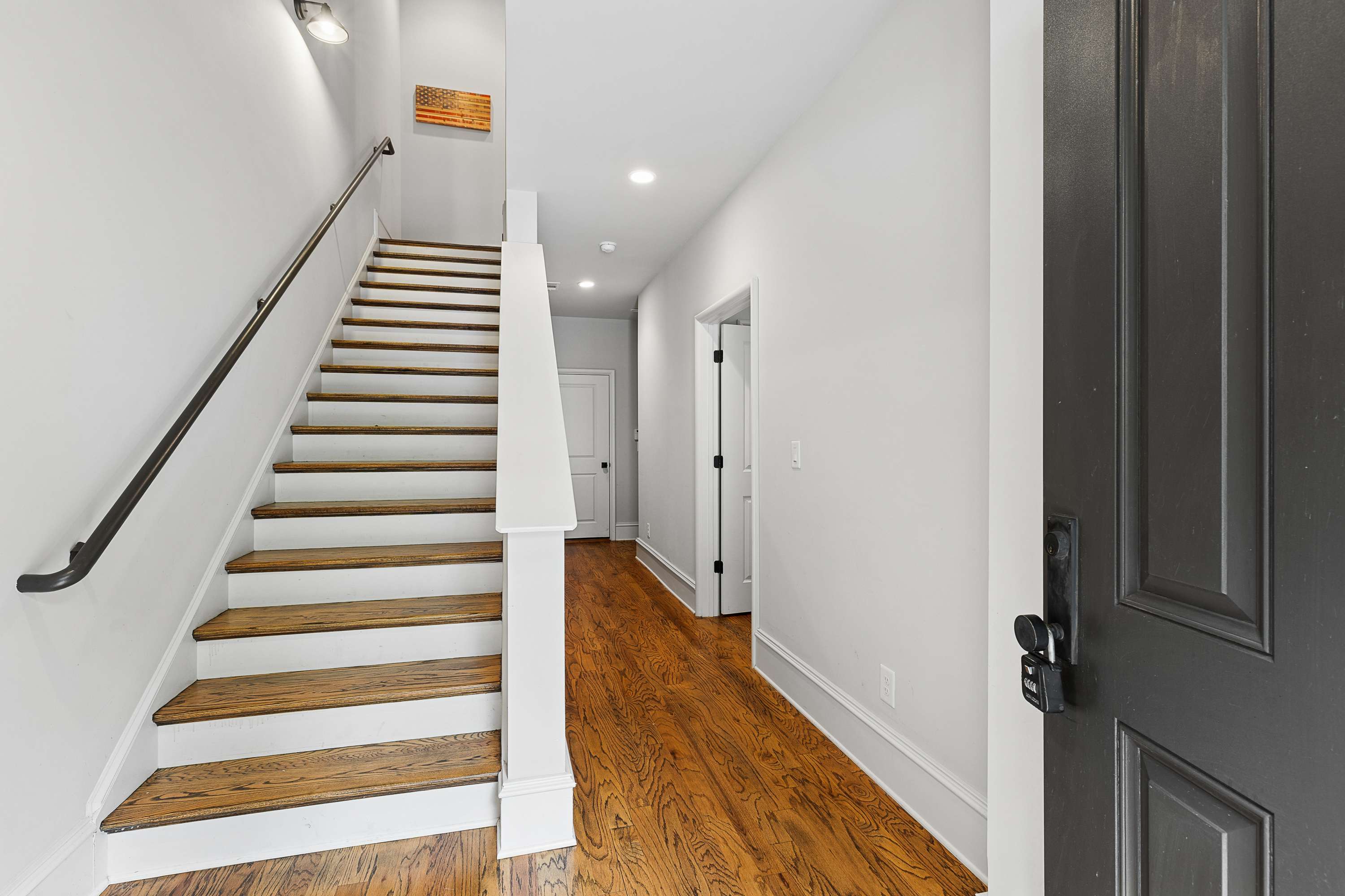  Stunning Townhome in Decatur