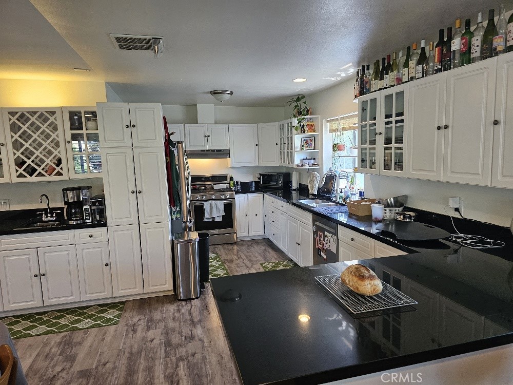 Los Angeles, California, 90019, United States, ,Residential,For Sale,1983742