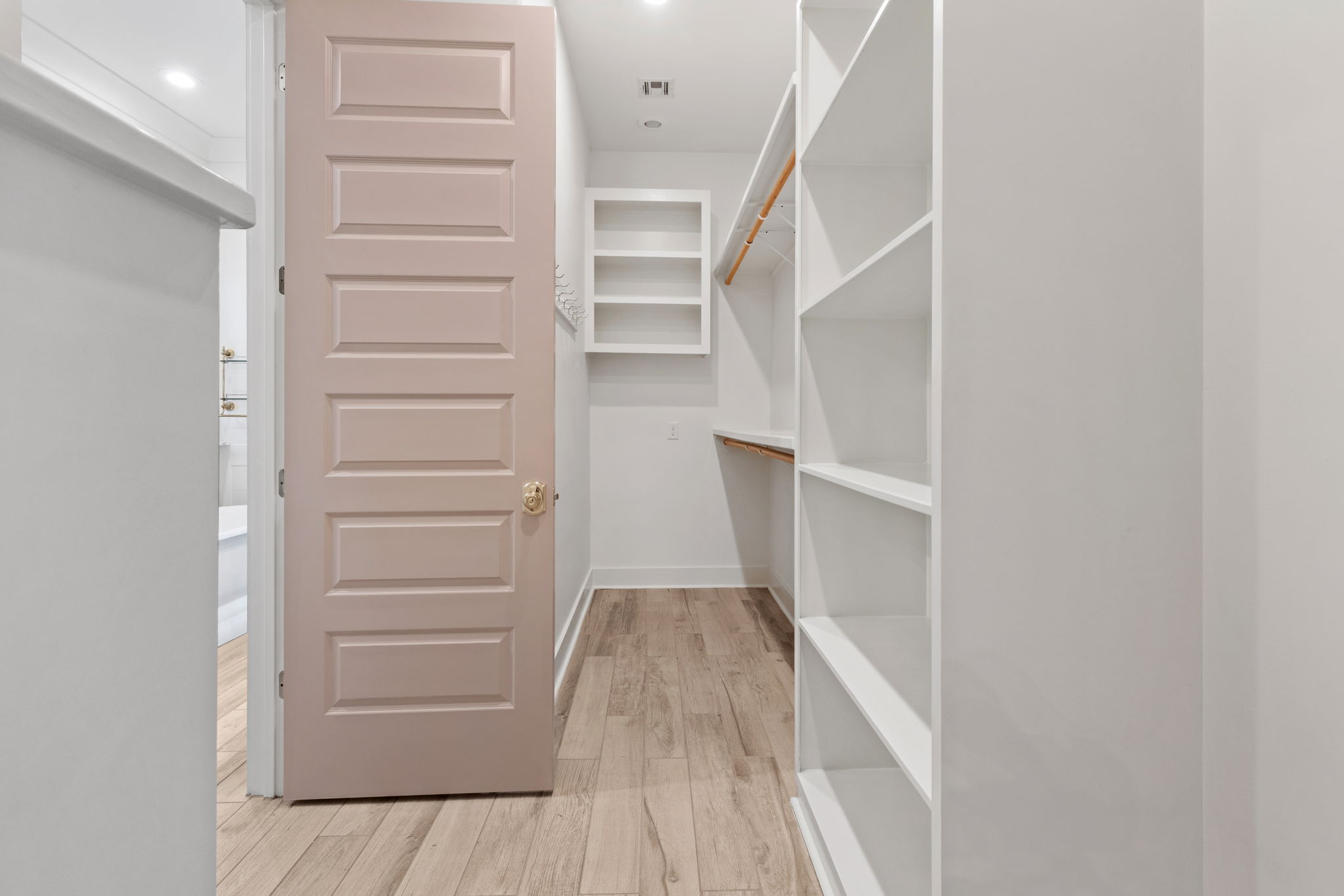 Lake Charles, Louisiana, 70605, United States, 3 Bedrooms Bedrooms, ,3 BathroomsBathrooms,Residential,For Sale,1982689