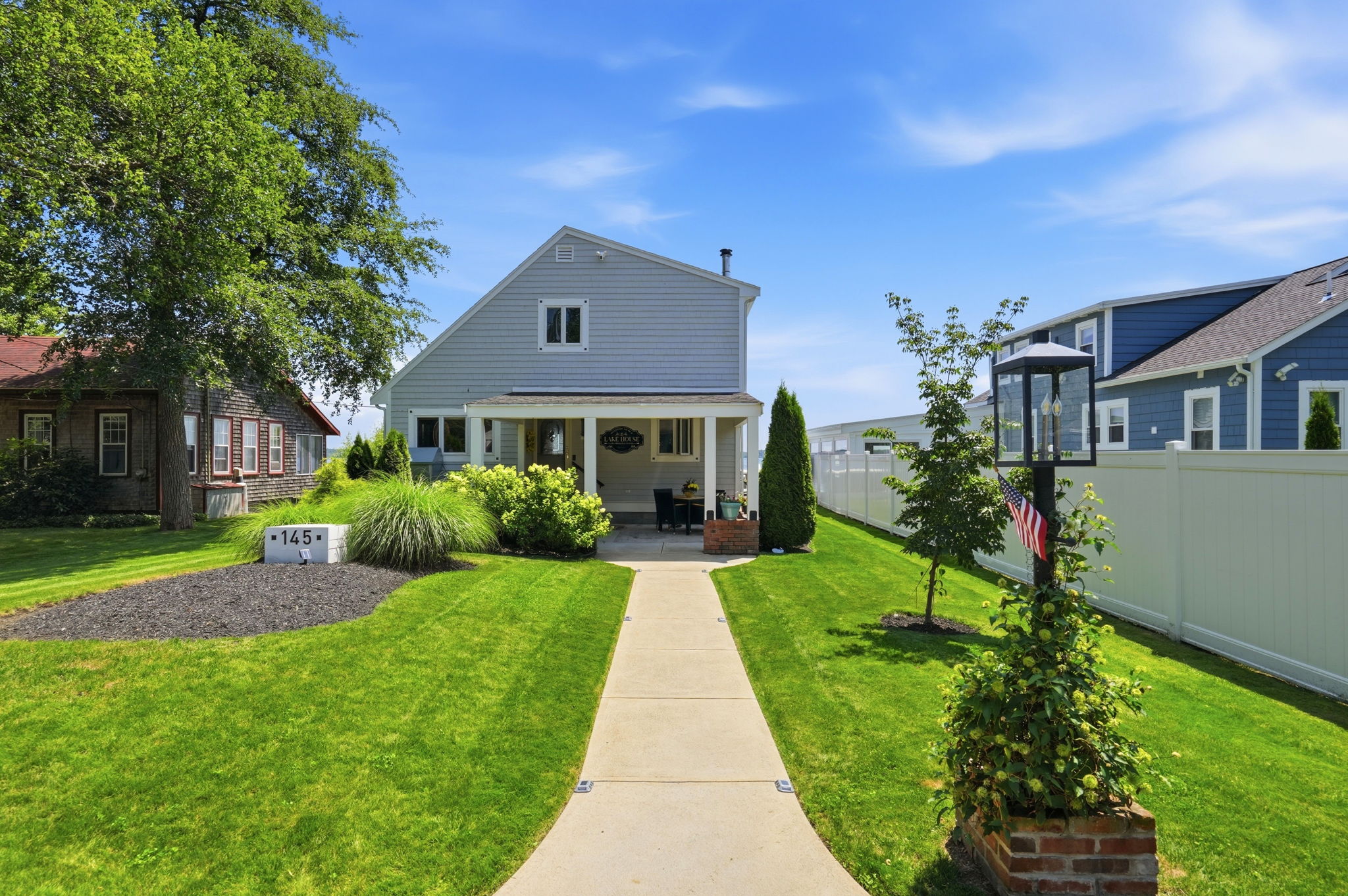  145 Staples Shore Rd, Lakeville - 物件實景