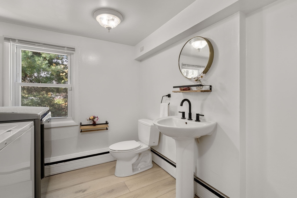 Medway, Massachusetts, 02053, United States, 3 Bedrooms Bedrooms, ,2 BathroomsBathrooms,Residential,For Sale,1958894