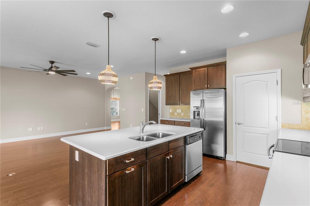 Tampa, Florida, 33647, United States, 5 Bedrooms Bedrooms, ,3 BathroomsBathrooms,Residential,For Sale,1987732