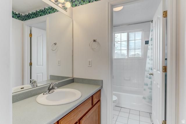 Taylorsville, Utah, 84123, United States, 5 Bedrooms Bedrooms, ,4 BathroomsBathrooms,Residential,For Sale,2005813