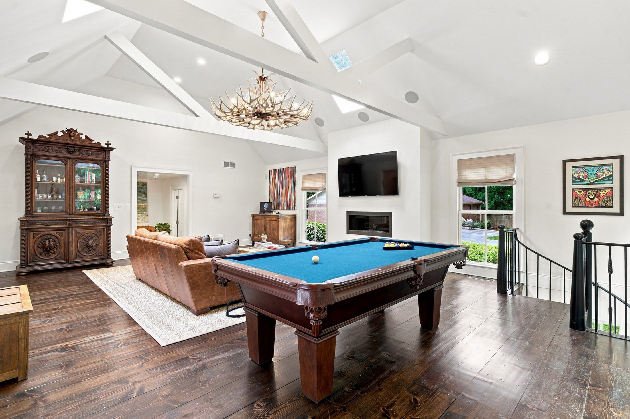  Thoughtfully Designed and Renovated Home in Londonberry Estates - 物件實景