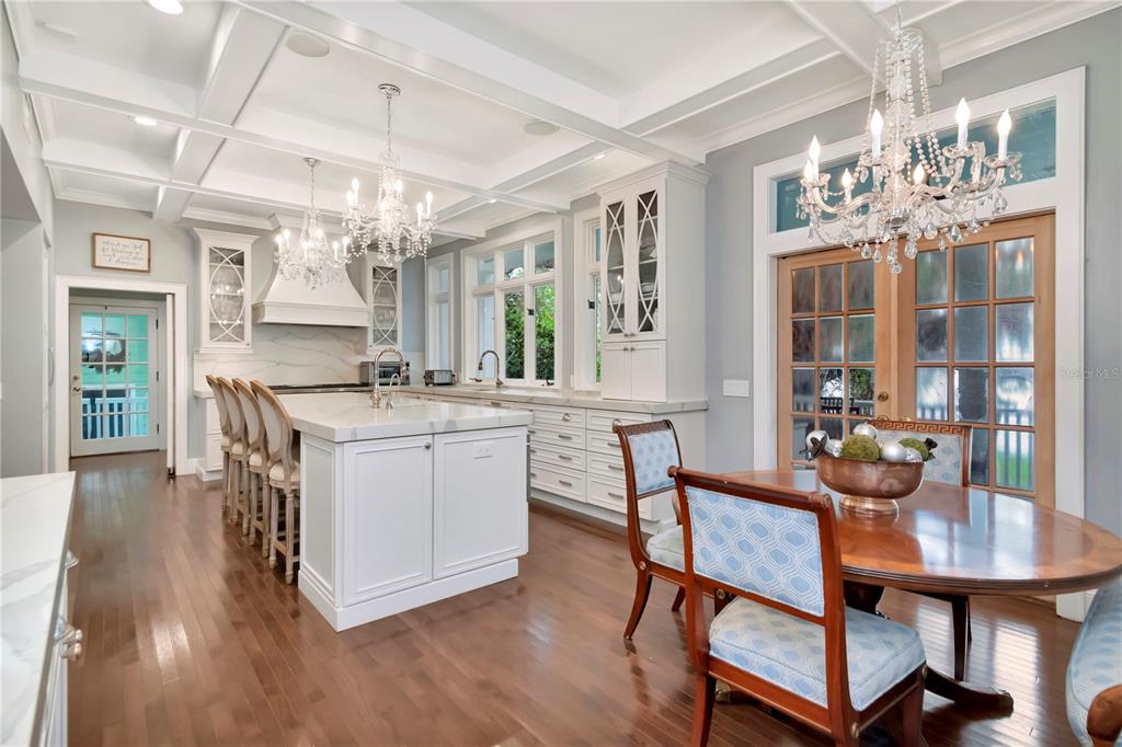 Tampa, Florida, 33611, United States, 5 Bedrooms Bedrooms, ,7 BathroomsBathrooms,Residential,For Sale,1988340