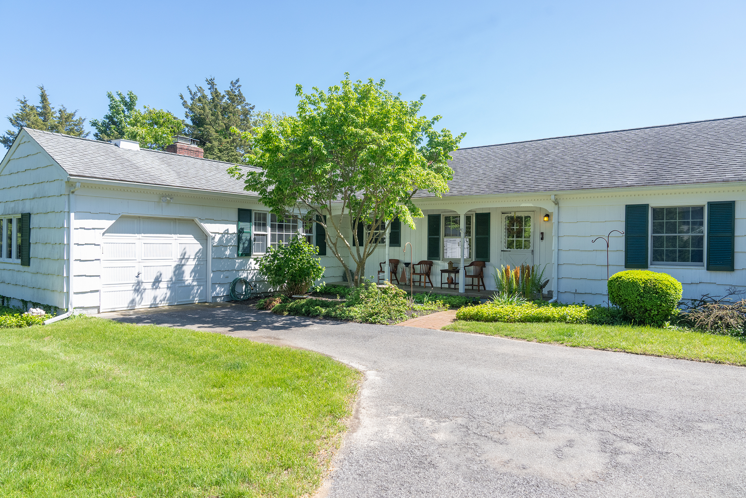 Southold, New York, 11971, United States, 3 Bedrooms Bedrooms, ,3 BathroomsBathrooms,Residential,For Sale,1920620
