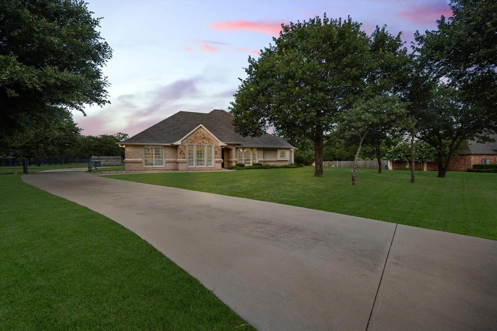 Weatherford, Texas, 76087, United States, 4 Bedrooms Bedrooms, ,4 BathroomsBathrooms,Residential,For Sale,1944722