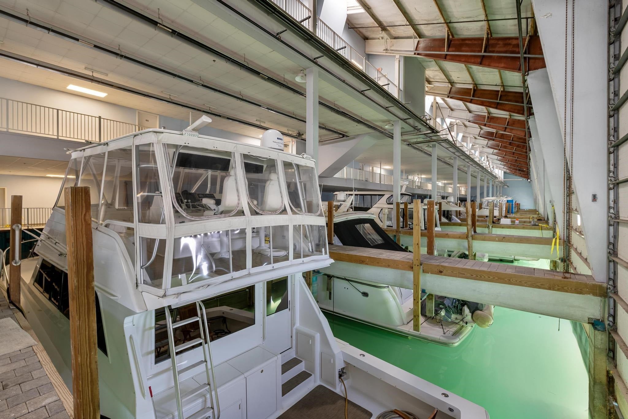 Harrison Twp, Michigan, 48045, United States, 2 Bedrooms Bedrooms, ,3 BathroomsBathrooms,Residential,For Sale,1979598