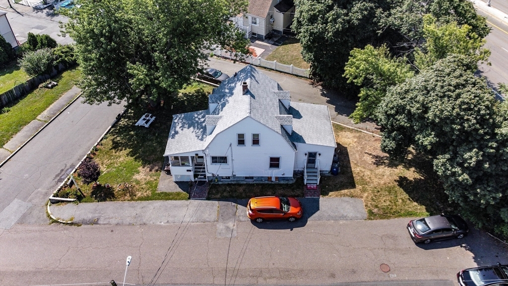 Revere, Massachusetts, 02151, United States, 3 Bedrooms Bedrooms, ,2 BathroomsBathrooms,Residential,For Sale,1942979