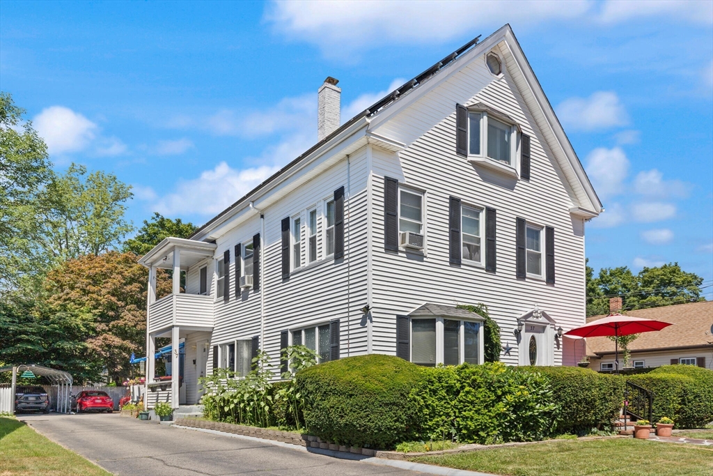 Brockton, Massachusetts, 02301, United States, 5 Bedrooms Bedrooms, ,3 BathroomsBathrooms,Residential,For Sale,1911807