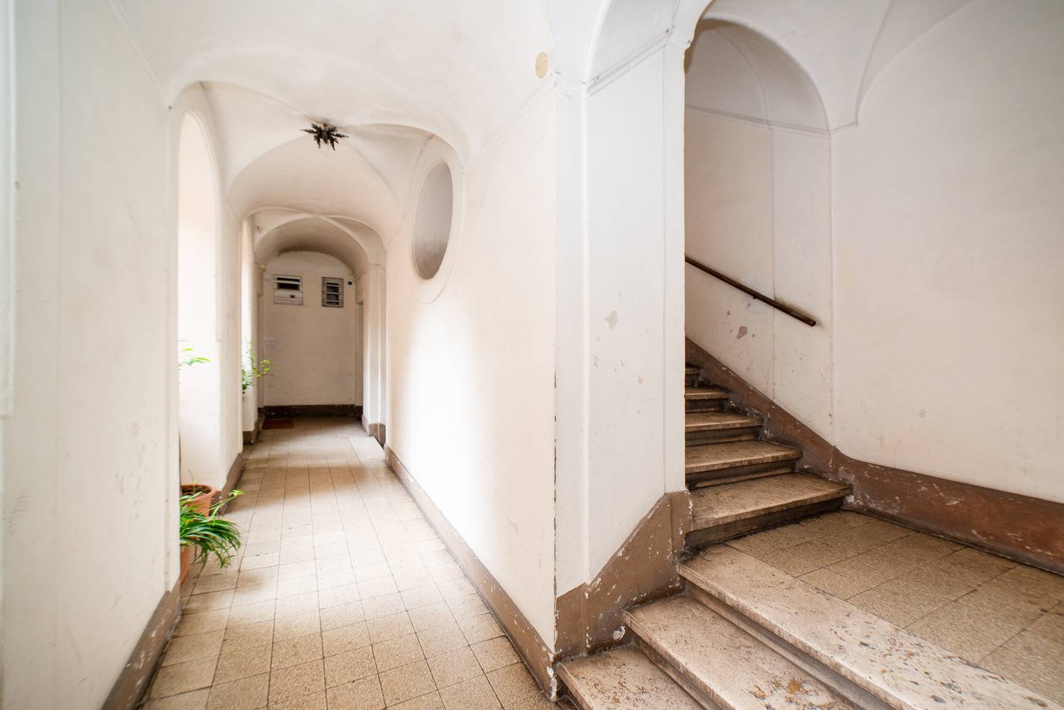 Roma, Roma, 00100, IT, 2 Bedrooms Bedrooms, ,1 BathroomBathrooms,Residential,For Sale,1695374