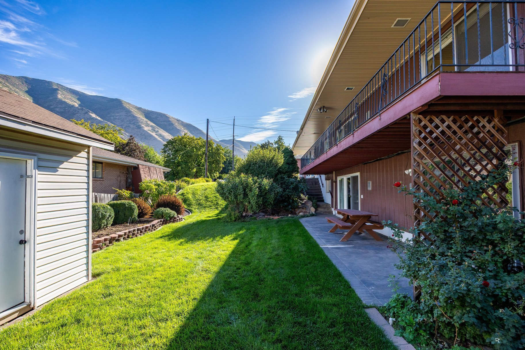  Spacious Living in an Established Springville Neighborhood - 物件實景