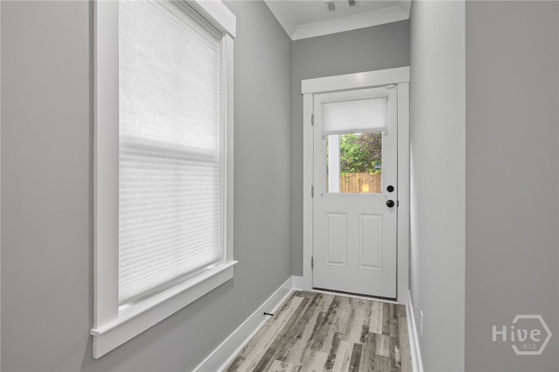 Savannah, Georgia, 31401, United States, 4 Bedrooms Bedrooms, ,3 BathroomsBathrooms,Residential,For Sale,1898819