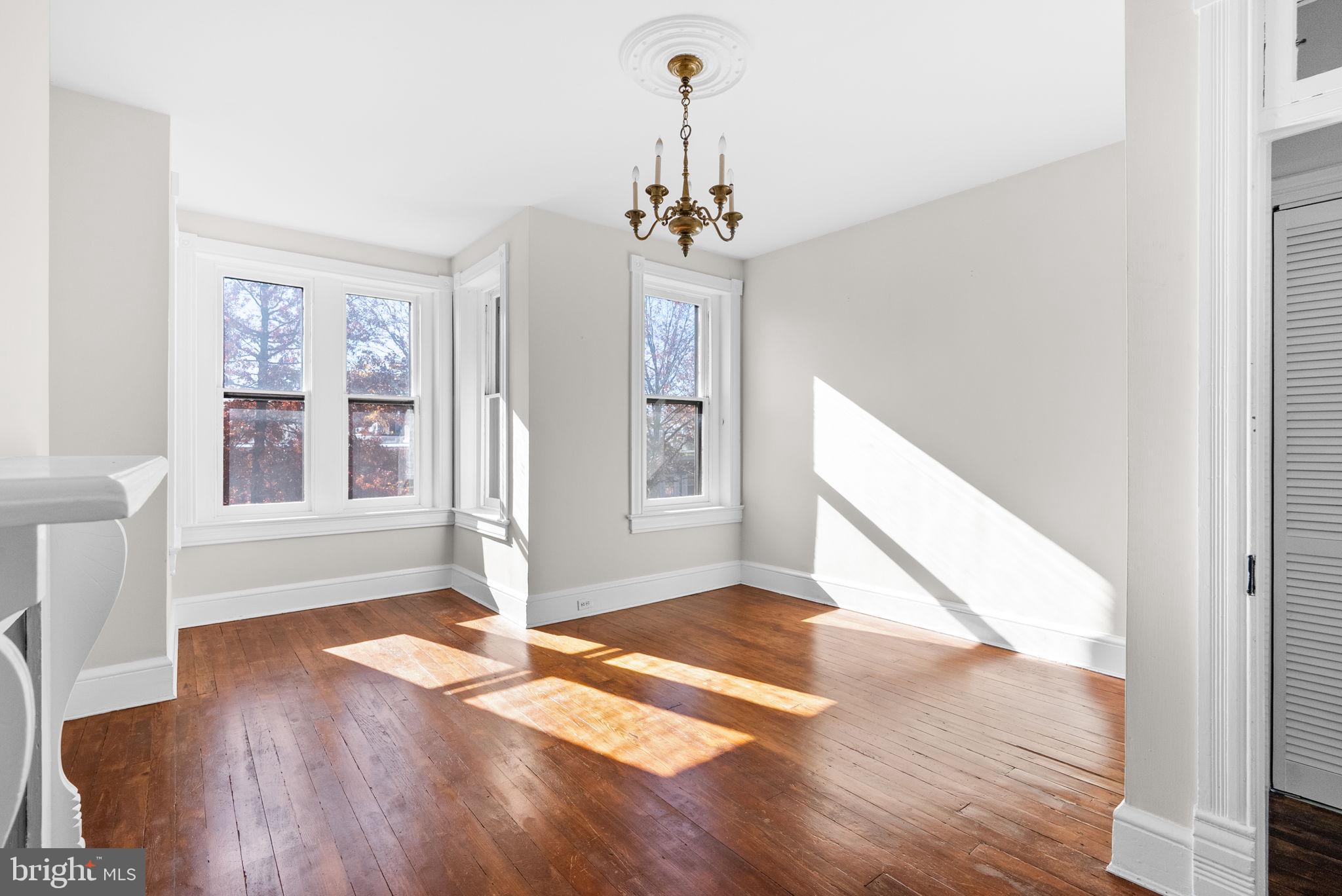 Washington, District of Columbia, 20003, United States, ,Residential,For Sale,1990462