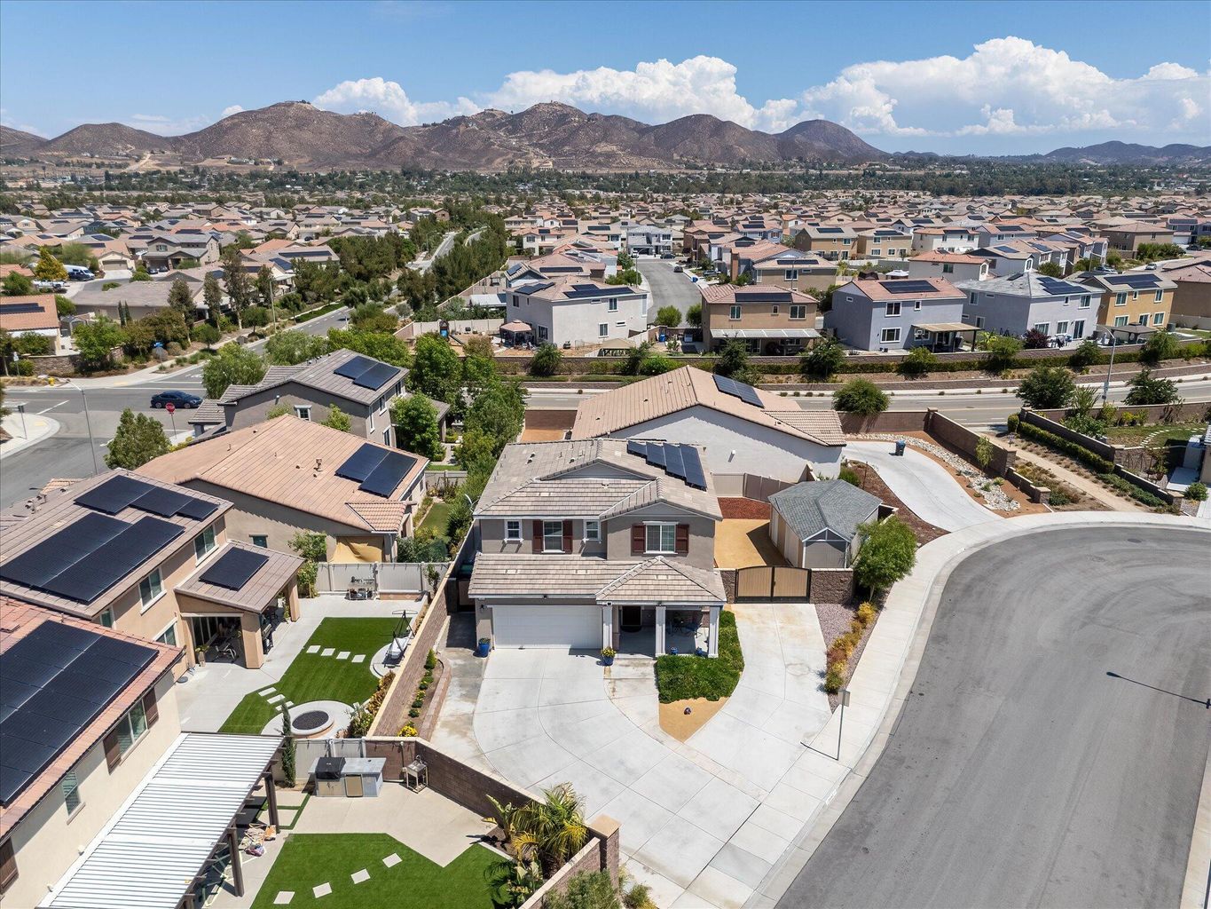 Lake Elsinore, California, 92530, United States, 3 Bedrooms Bedrooms, ,2 BathroomsBathrooms,Residential,For Sale,2007518