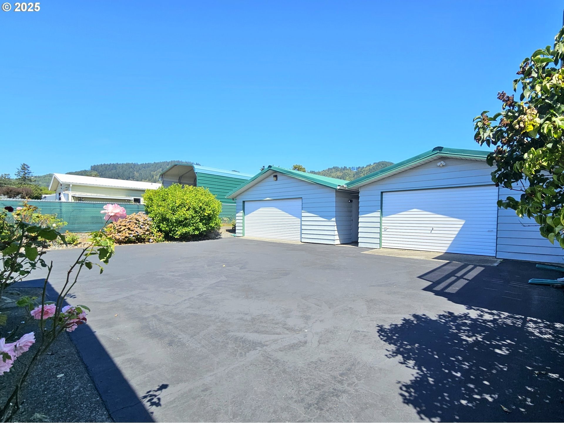 Brookings, Oregon, 97415, United States, 2 Bedrooms Bedrooms, ,2 BathroomsBathrooms,Residential,For Sale,1943176