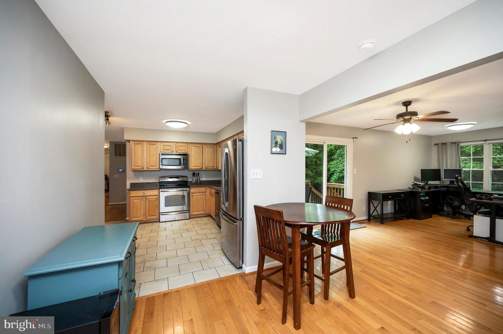 Fredericksburg, Virginia, 22406, United States, 3 Bedrooms Bedrooms, ,2 BathroomsBathrooms,Residential,For Sale,2049336