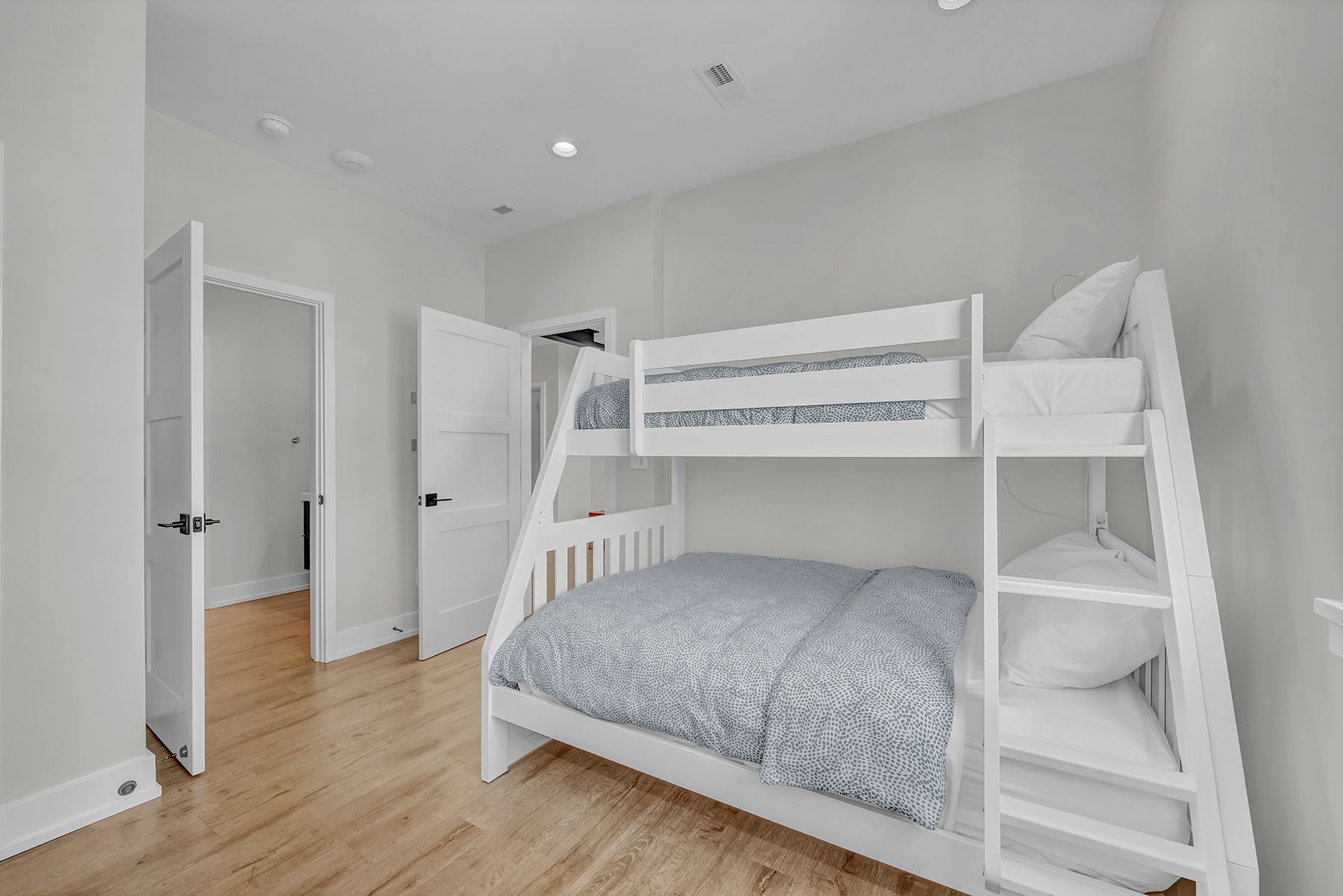  834 Fort Fisher Boulevard North, Kure Beach, NC 28449 - 物件實景