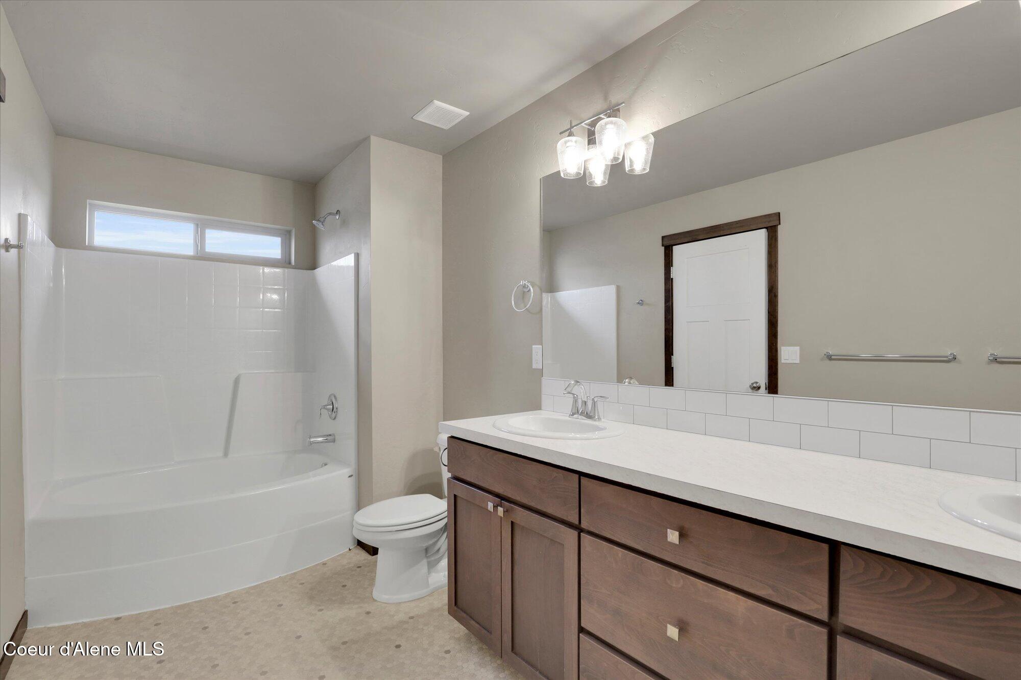 Post Falls, Idaho, 83854, United States, 4 Bedrooms Bedrooms, ,3 BathroomsBathrooms,Residential,For Sale,1935472
