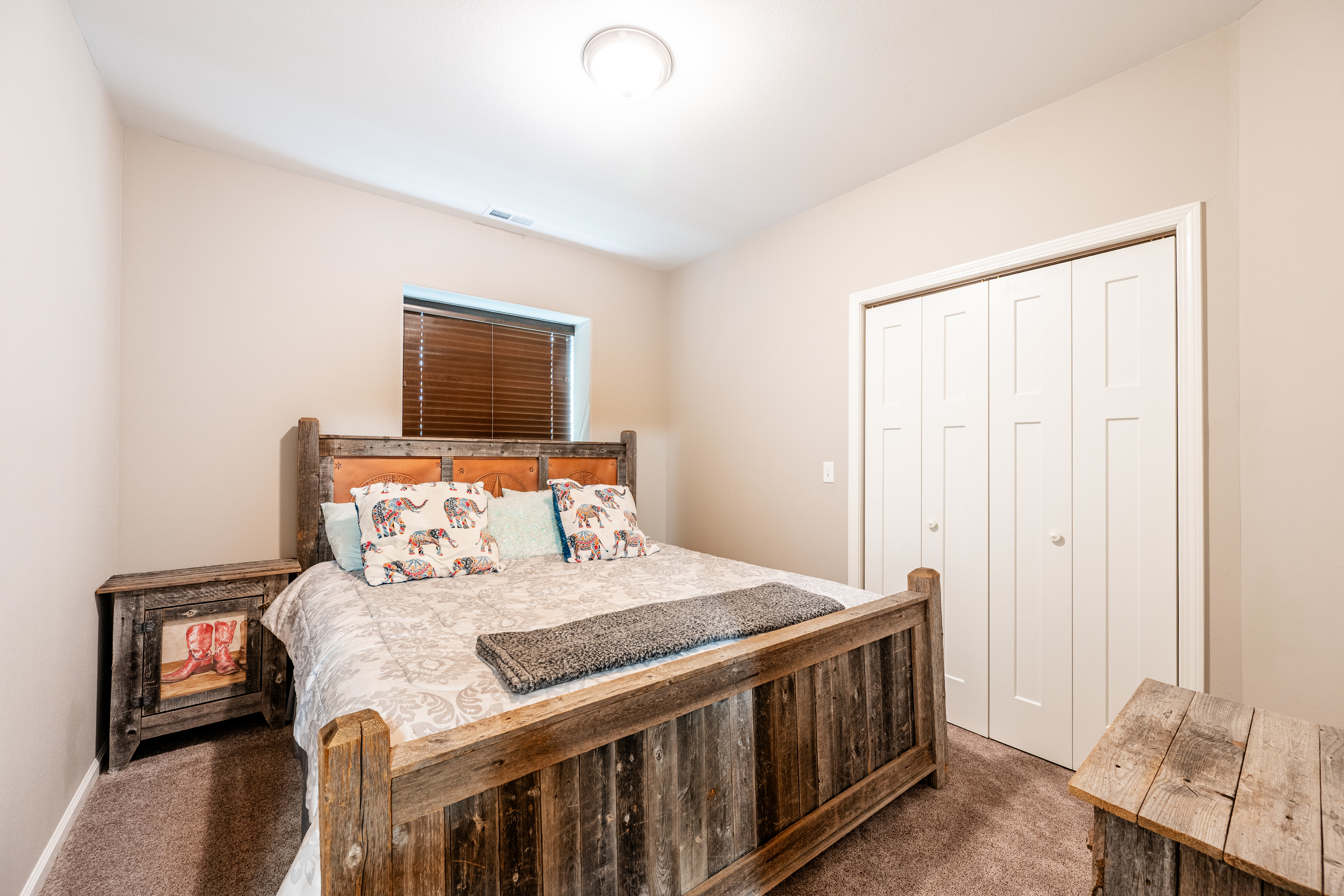 Sheridan, Wyoming, 82801, United States, 4 Bedrooms Bedrooms, ,3 BathroomsBathrooms,Residential,For Sale,1935181