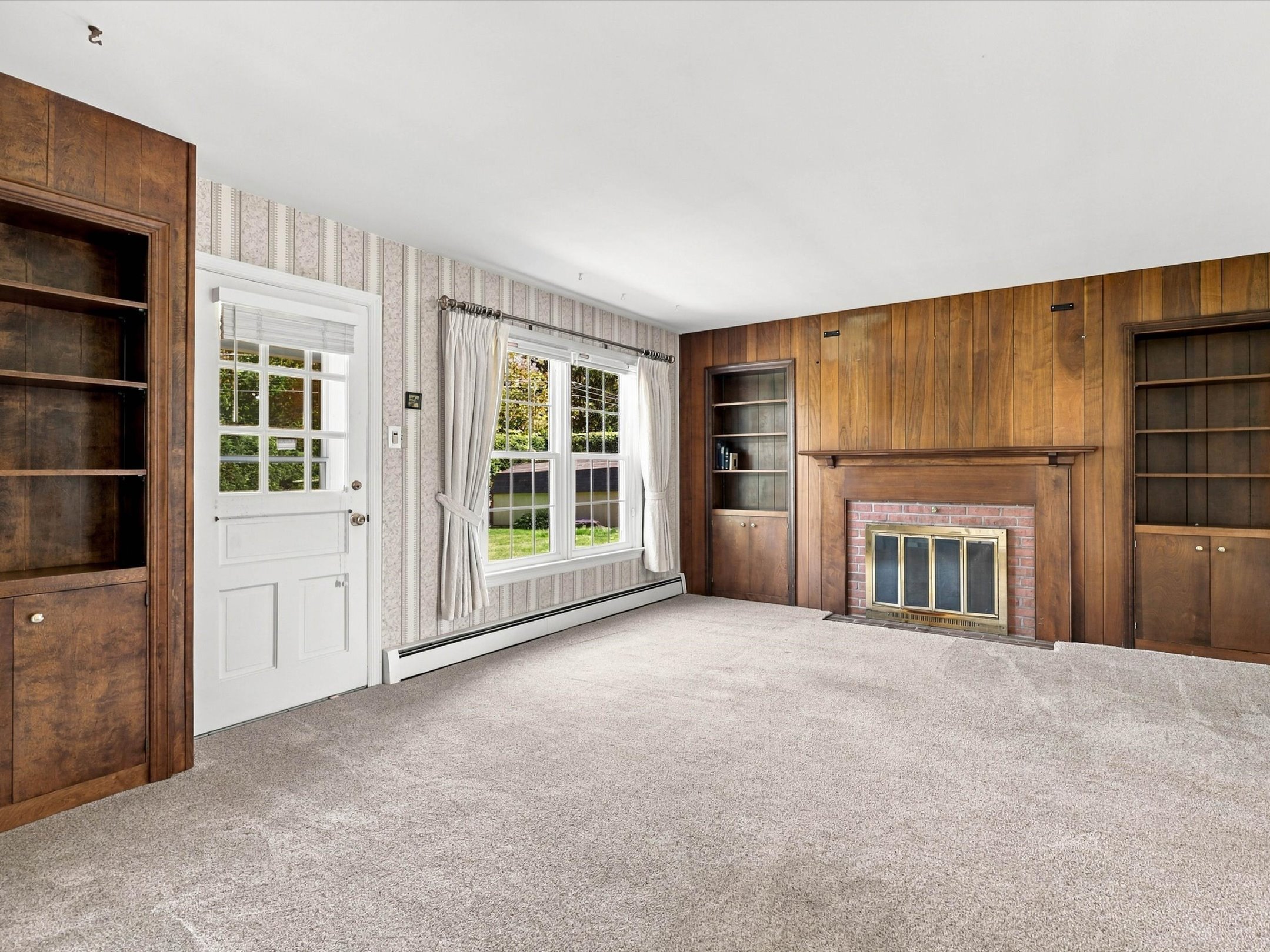  1919 Robindale Ave - 物件實景