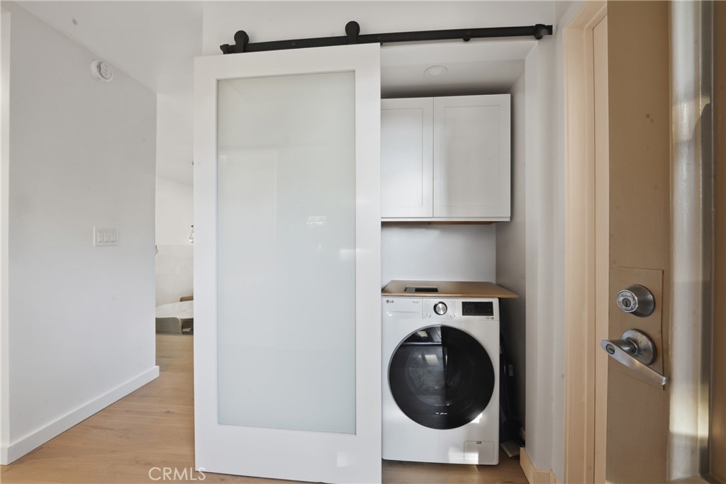 Long Beach, California, 90803, United States, 1 Bedroom Bedrooms, ,1 BathroomBathrooms,Residential,For Sale,2003113