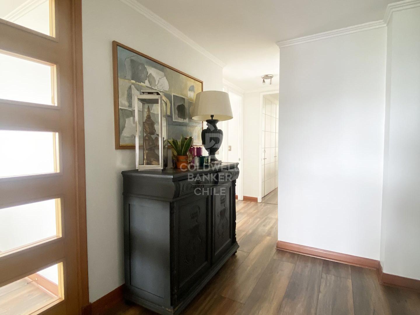 Las Condes, Chile, 4 Bedrooms Bedrooms, ,3 BathroomsBathrooms,Residential,For Sale,1966601