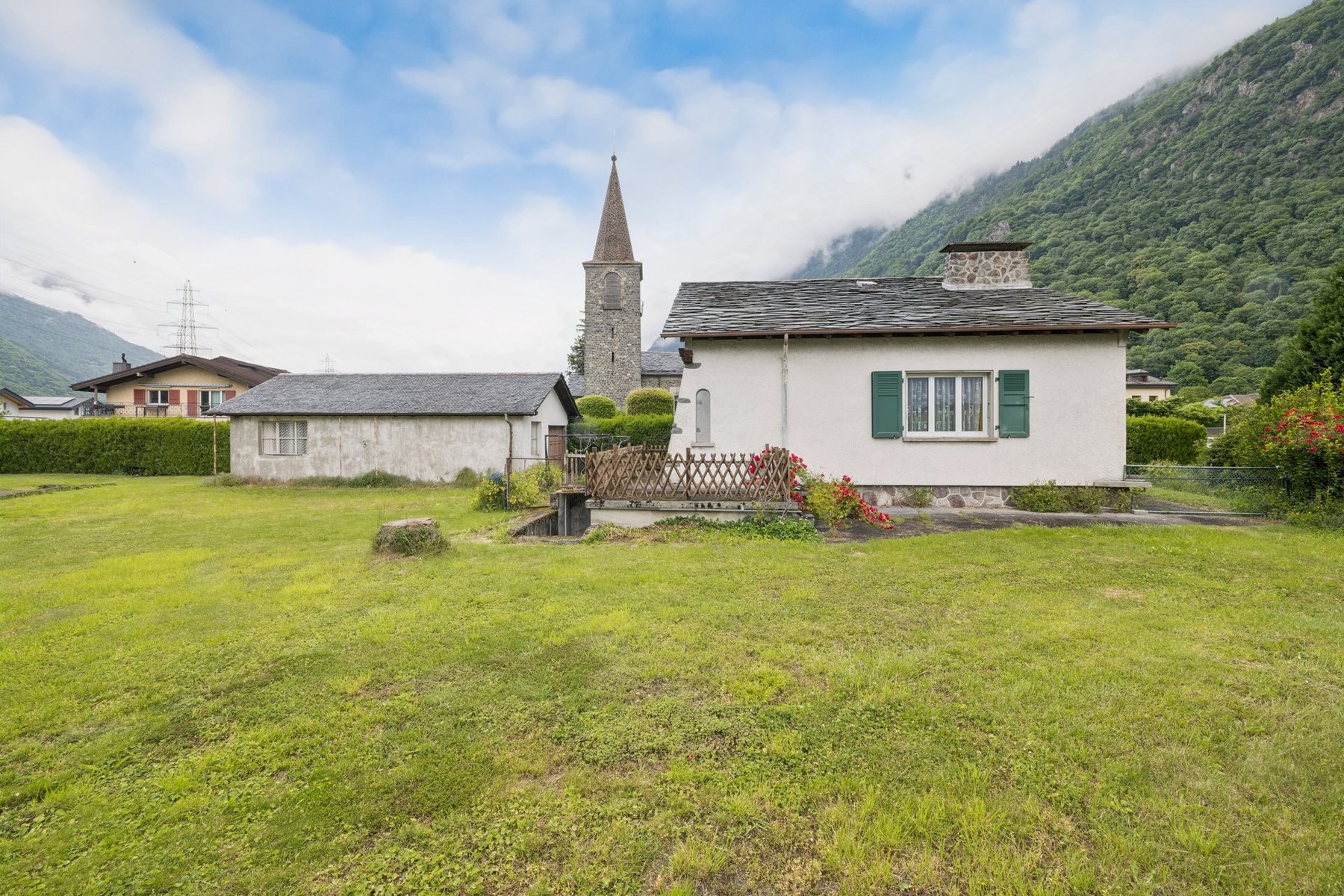  Detached villa in need of renovation - 物件實景