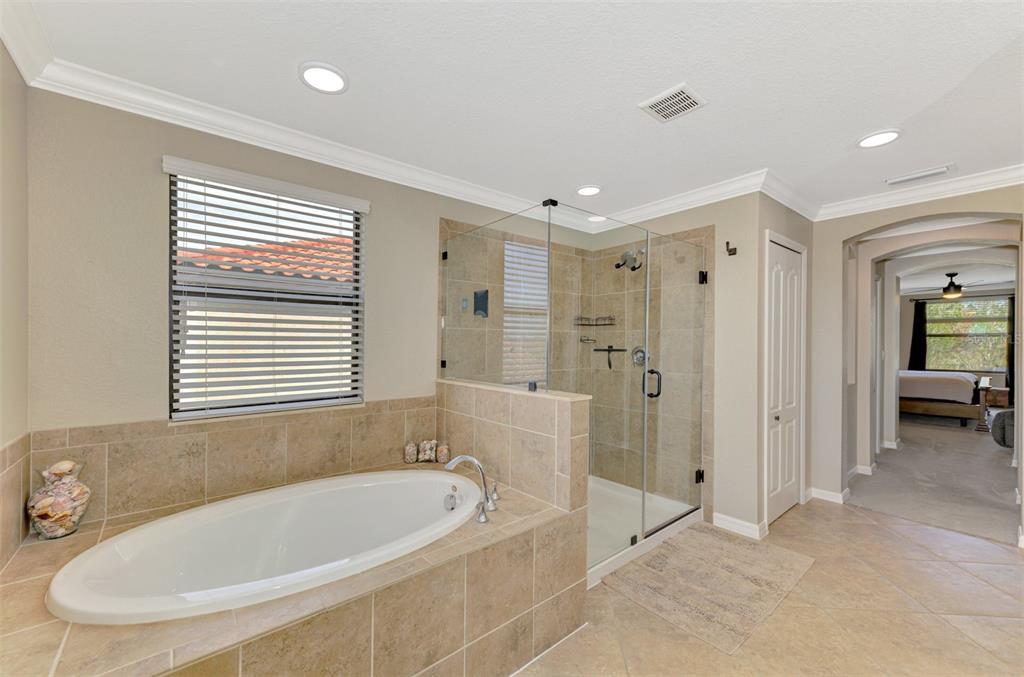 Venice, Florida, 34293, United States, 5 Bedrooms Bedrooms, ,3 BathroomsBathrooms,Residential,For Sale,1705065