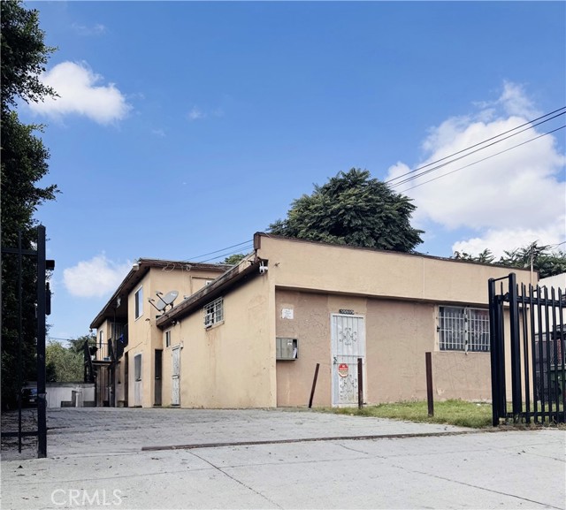 Los Angeles, California, 90059, United States, 11 Bedrooms Bedrooms, ,Residential,For Sale,1975750